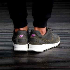 nike air pegasus 89 sequoia
